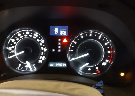 2010 Lexus Is 250C Base (A6) from USA, damaged, VIN JTHFF2C24A2510566